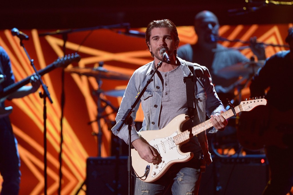 2015 Premios Lo Nuestros Awards - Show