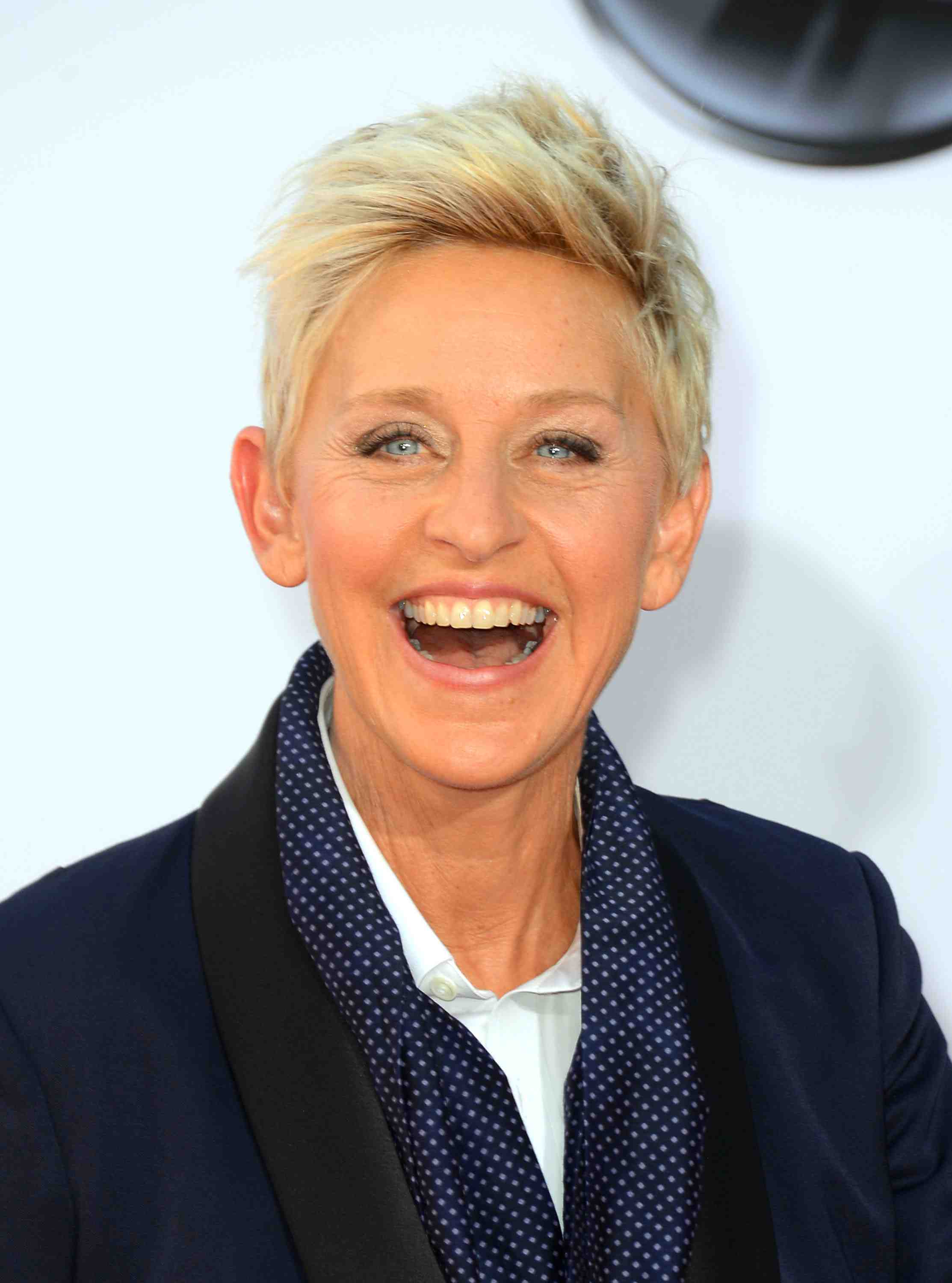 arrives at the 64th Annual Primetime Emmy Awards at Nokia Theatre L.A. Live on September 23, 2012 in Los Angeles, California.