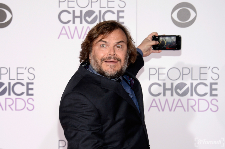 Jack Black en la Red Carpet de los People Choice Awards 2016