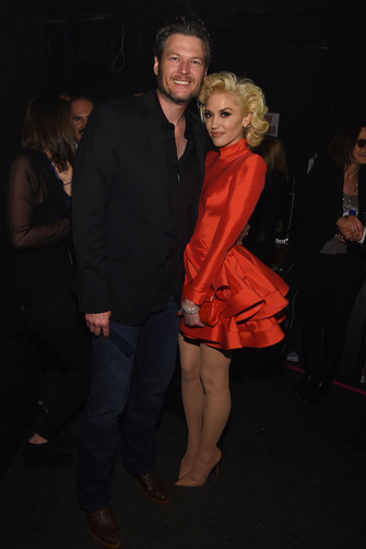 gwen_stefani_y_blake_shelton_2099_335x