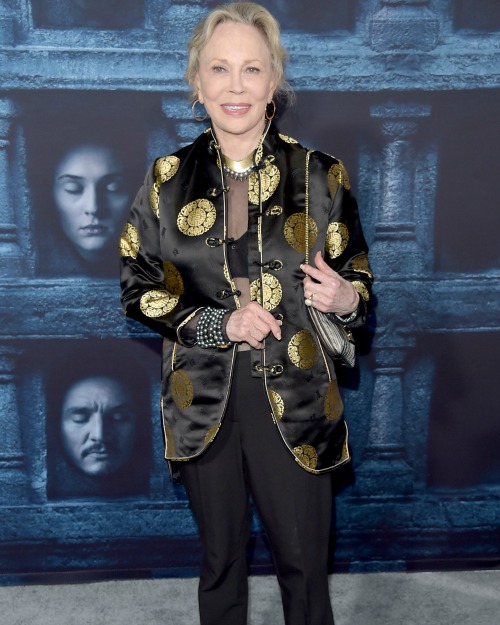 HOLLYWOOD, CALIFORNIA - APRIL 10: Actress Faye Dunaway attends the premiere of HBO's "Game Of Thrones" Season 6 at TCL Chinese Theatre on April 10, 2016 in Hollywood, California. Alberto E. Rodriguez/Getty Images/AFP == FOR NEWSPAPERS, INTERNET, TELCOS & TELEVISION USE ONLY == US-PREMIERE-OF-HBO'S-"GAME-OF-THRONES"-SEASON-6---ARRIVALS