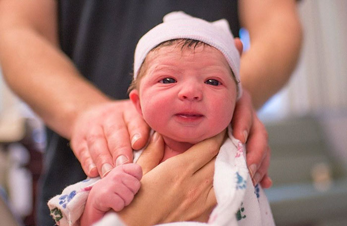 madre-fotografia-propio-parto-lisa-robinson-15