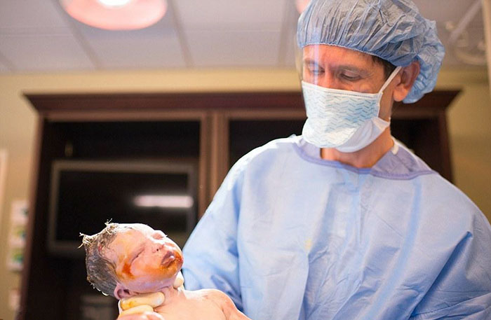 madre-fotografia-propio-parto-lisa-robinson-3