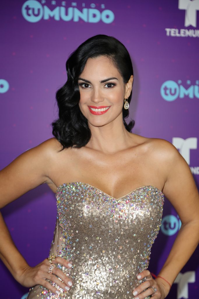 MIAMI, FL - AUGUST 25: Scarlet Ortiz arrives at Telemundo's Premios Tu Mundo "Your World" Awards at American Airlines Arena on August 25, 2016 in Miami, Florida.   Alexander Tamargo/Getty Images/AFP