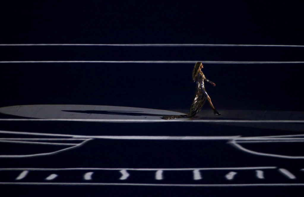 2016 Rio Olympics - Opening Ceremony - Maracana - Rio de Janeiro, Brazil - 05/08/2016. Model Gisele Bundchen takes part in the opening ceremony. REUTERS/David Gray FOR EDITORIAL USE ONLY. NOT FOR SALE FOR MARKETING OR ADVERTISING CAMPAIGNS.