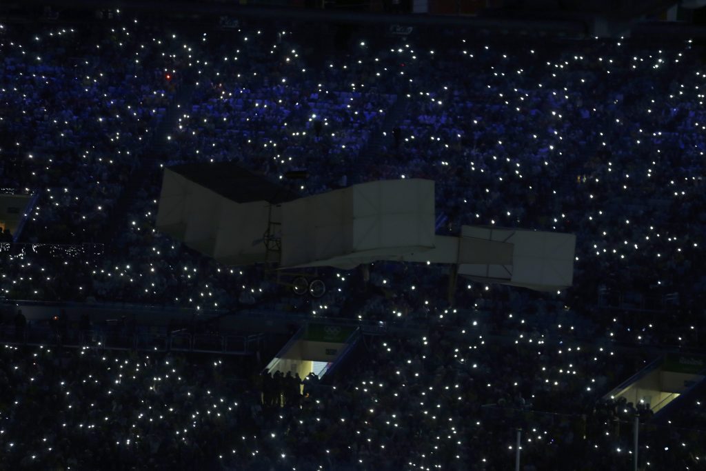 2016 Rio Olympics - Opening ceremony - Maracana - Rio de Janeiro, Brazil - 05/08/2016. Performers take part in the opening ceremony. REUTERS/Mike Blake FOR EDITORIAL USE ONLY. NOT FOR SALE FOR MARKETING OR ADVERTISING CAMPAIGNS.