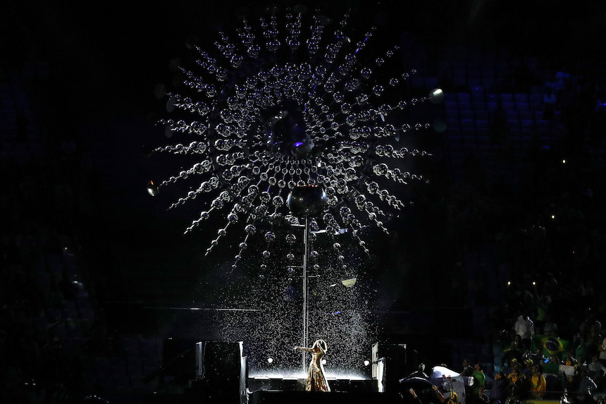 RIO DE JANEIRO, BRAZIL - AUGUST 21: Singer Mariene de Castro performs in front of the Olympic Cauldron while the Olympic flame is being extinguished during the Closing Ceremony on Day 16 of the Rio 2016 Olympic Games at Maracana Stadium on August 21, 2016 in Rio de Janeiro, Brazil. (Photo by Patrick Smith/Getty Images)