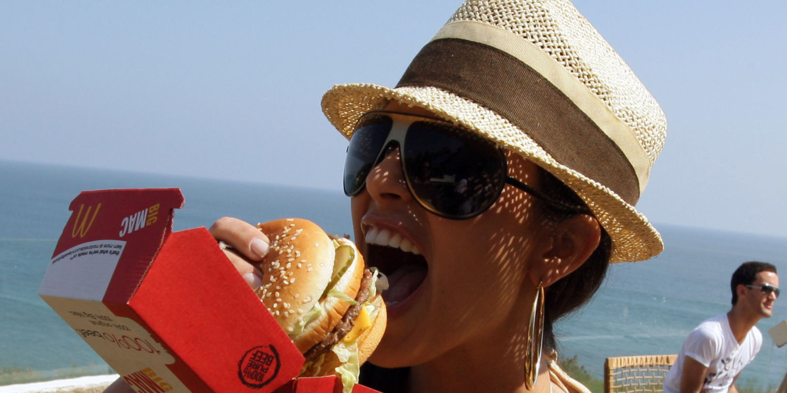 landscape-1467747917-kim-kardashian-fast-food