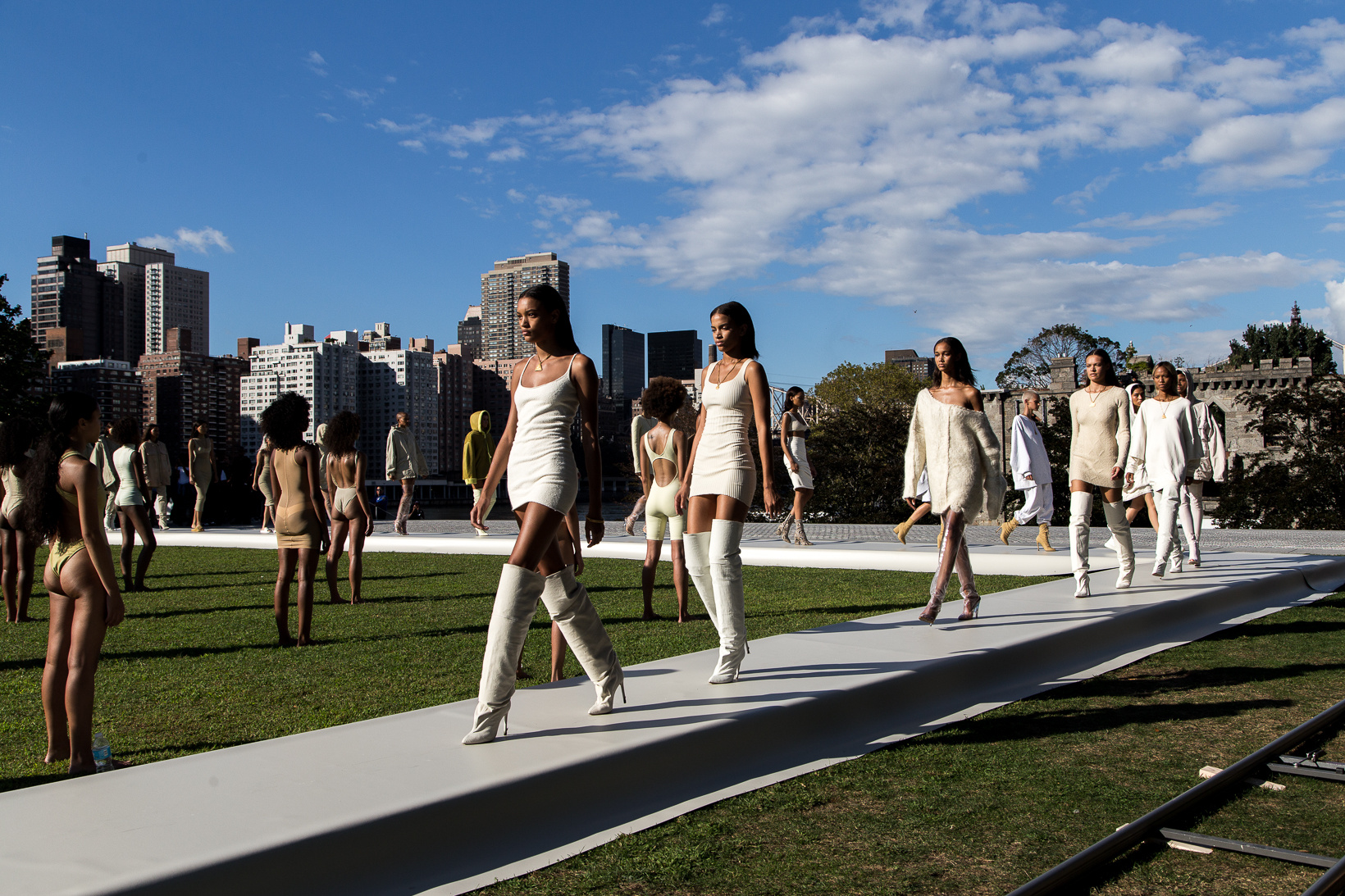 kanye-west-yeezy-season-4-show-22