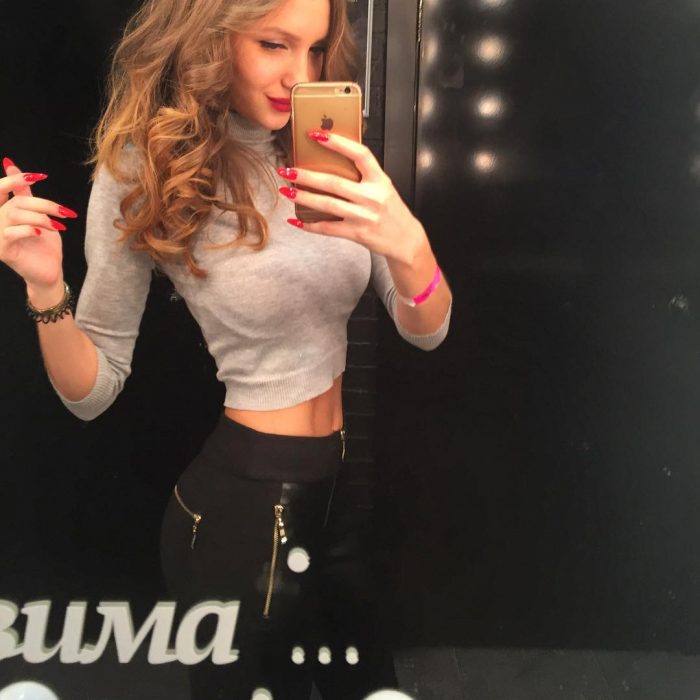 12353825_950697981689178_1678256503_n-700x700