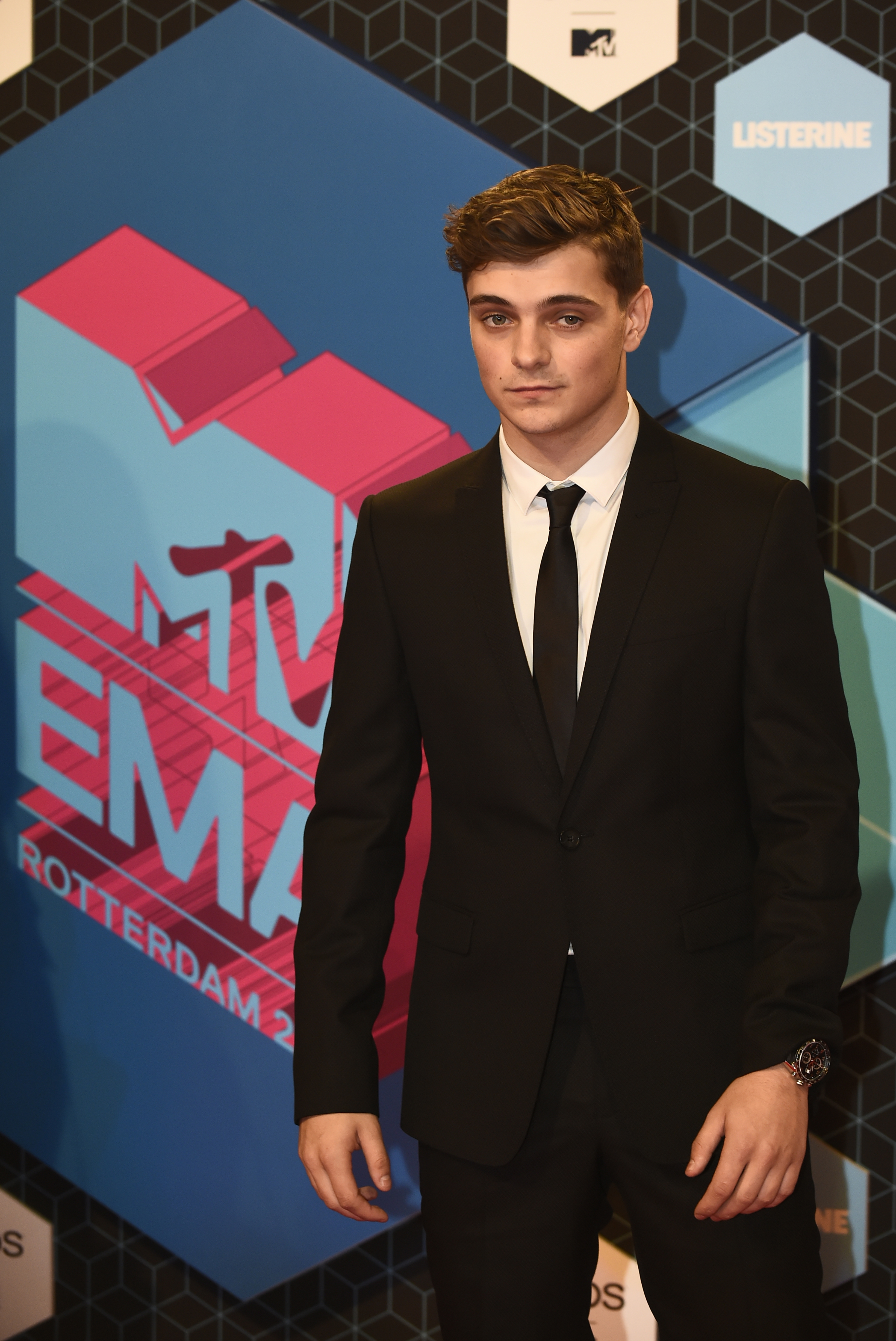 Netherlands' DJ Martin Garrix poses on the red carpet at the MTV Europe Music Awards (EMA) on November 6, 2016 at the Ahoy Rotterdam in Rotterdam. / AFP PHOTO / JOHN THYS