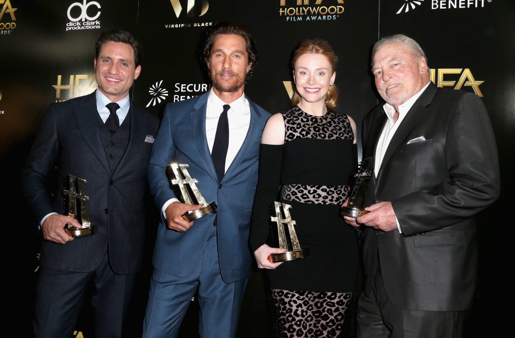 BEVERLY HILLS, CA - NOVEMBER 06: (L-R) Honorees Edgar Ramirez, Matthew McConaughey, Bryce Dallas Howard and Stacy Keach, Hollywood Ensemble Award recipients for "Gold", pose in the press room at the 20th Annual Hollywood Film Awards at The Beverly Hilton Hotel on November 6, 2016 in Beverly Hills, California. Frederick M. Brown/Getty Images/AFP