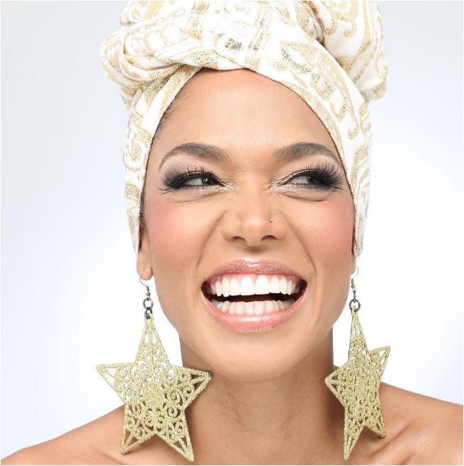 la-presentadora-y-modelo-venezolana-dayra-lambis-le-desea-una-feliz-navidad-2016