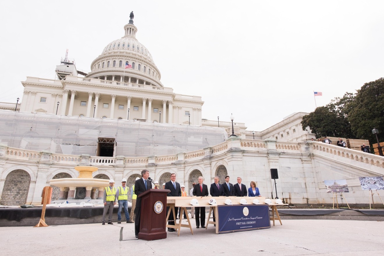 Plataforma Inaugural 2017 en plena construcción