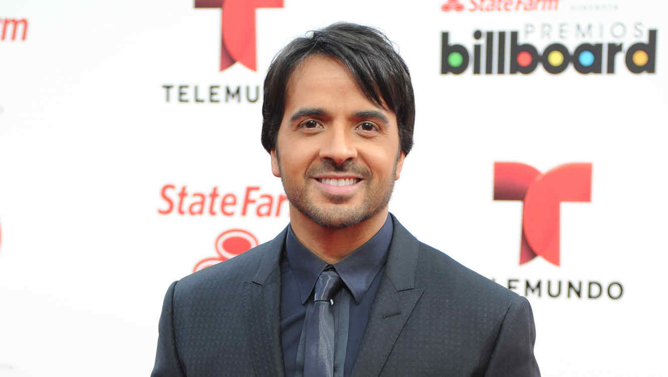MIAMI, FL - APRIL 24:  Luis Fonsi attends the 2014 Billboard Latin Music Awards at Bank United Center on April 24, 2014 in Miami, Florida.  (Photo by Larry Marano/Getty Images)