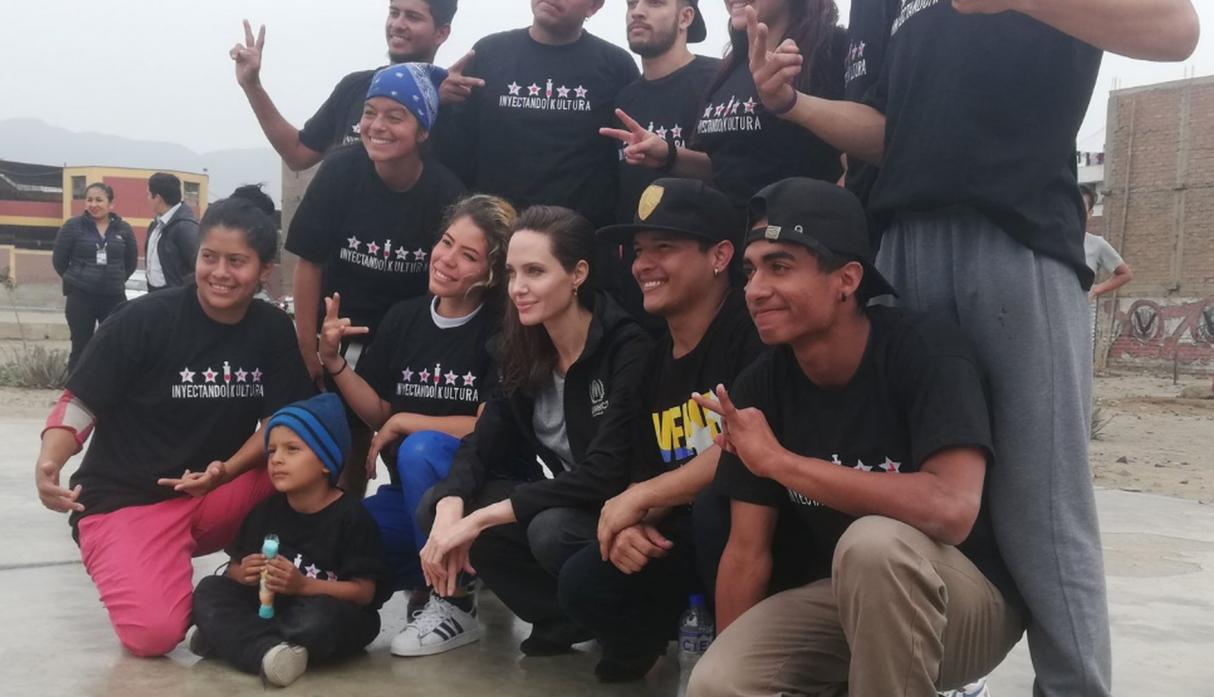 Sin Fronteras Angelina Jolie